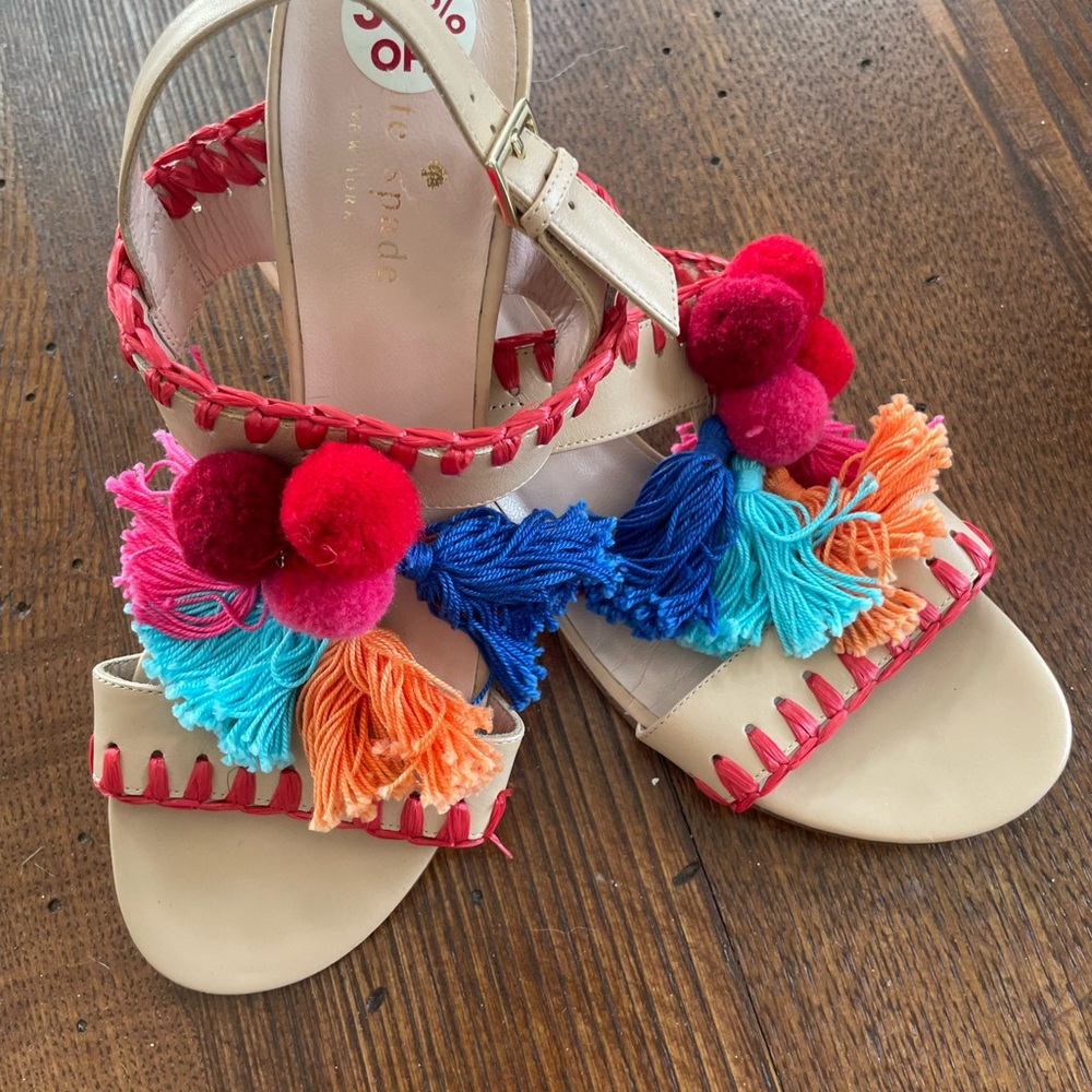 Kate Spade Cream and Red Sandals with Ankle Strap Size 7.5 - Picture 3 of 6